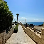 Limani Deluxe * Sarandë