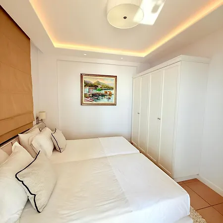 Limani Deluxe Apartment Sarande