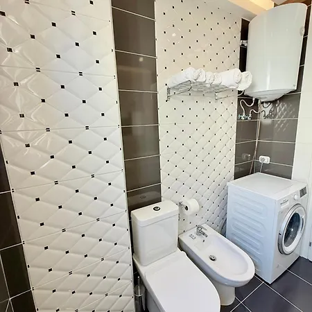 Limani Deluxe