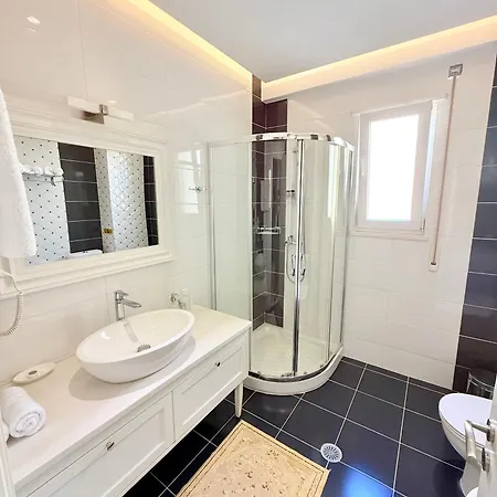 Limani Deluxe Apartment