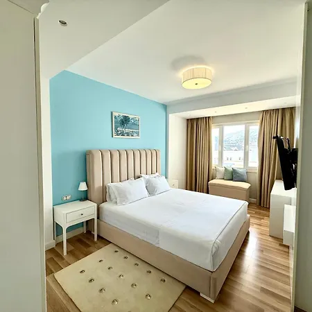 Limani Deluxe * Sarandë