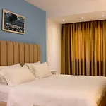 Limani Deluxe *
