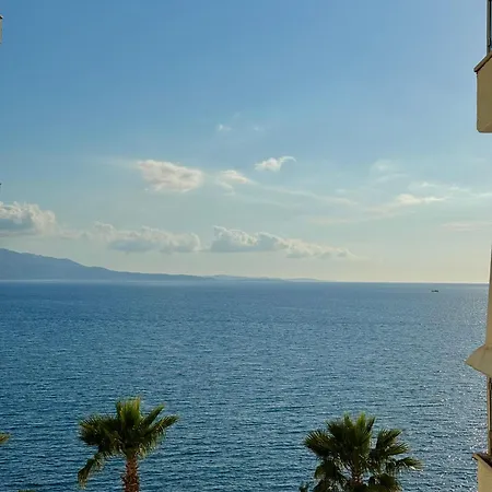 Limani Deluxe Apartament *