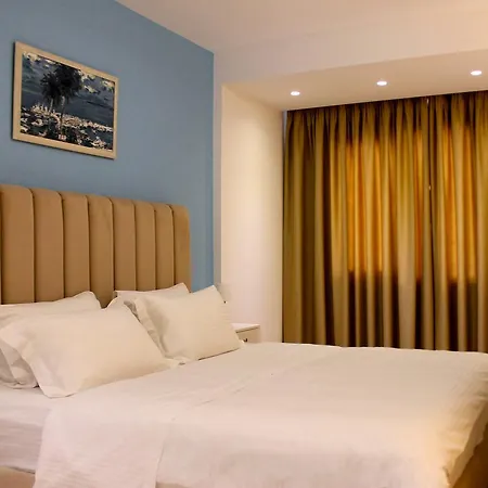 Limani Deluxe *