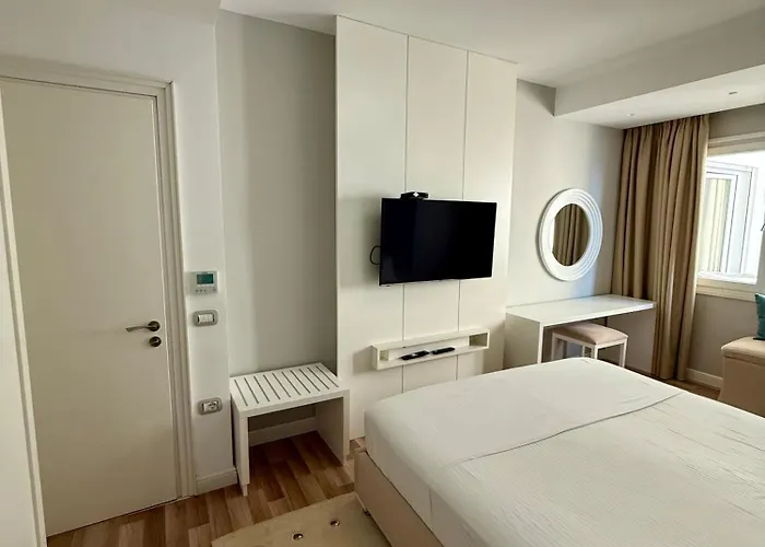 Limani Deluxe 公寓 Sarandë