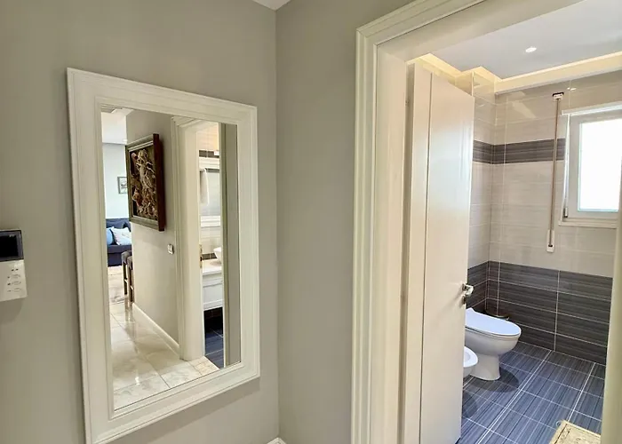 Limani Deluxe Sarandë