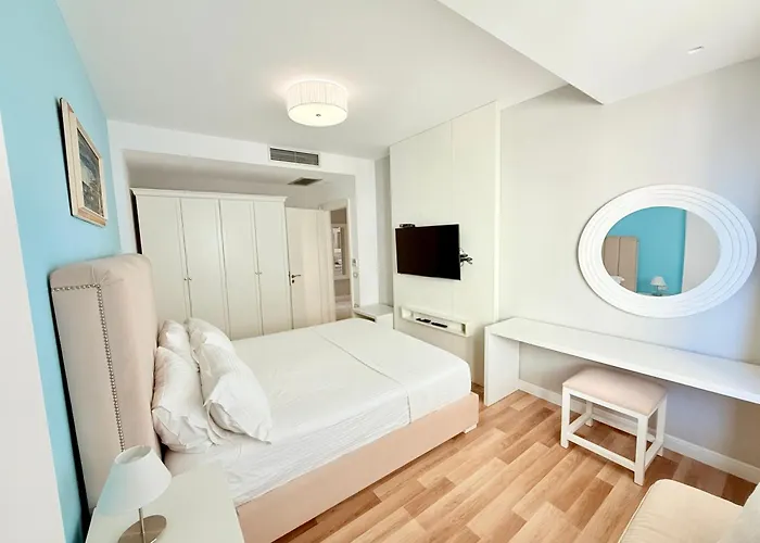 Limani Deluxe * Sarandë