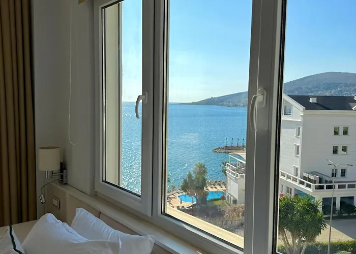 Limani Deluxe 公寓 *