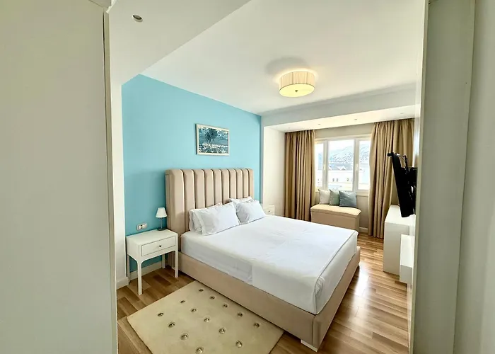 Limani Deluxe * Sarandë